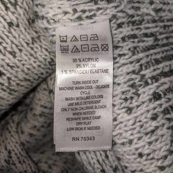 RUBY MOON LADIES SIZE MEDIUM SWEATER WITH HOOD - Picture 3 of 10